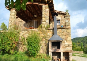 Rural house with two floors with barbecue 