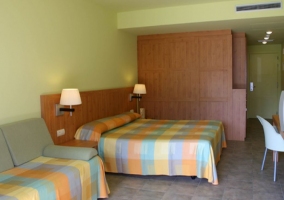 Triple room