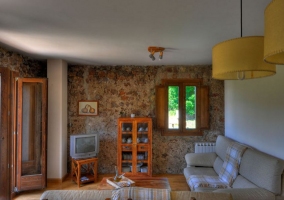  Kitchen with dining table 