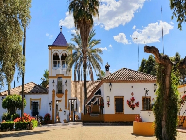 Hacienda La Torre Casa Rural De La Piscina Posadas Cordoba