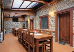  Large dining room with television 