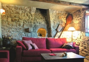  Living room with burgundy upholstered armchairs 