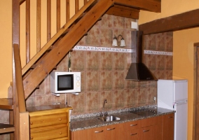  Kitchen and stairs 