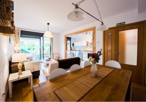  Kitchen very bright with exit to outdoor areas 