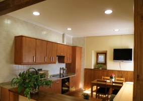  Kitchen and dining room 