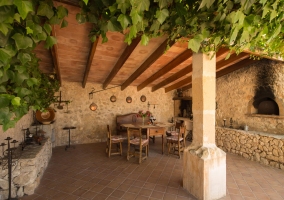  outdoor porch with barbecue 