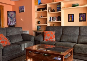  Living room with upholstered armchairs 