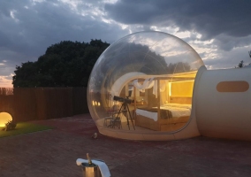 Bubble with outside bathtub