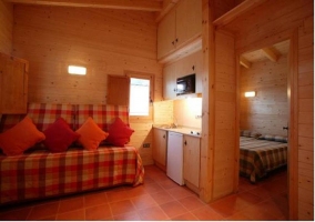  Living room with dining table and toilet 