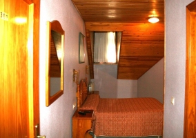  Double room with double bed 