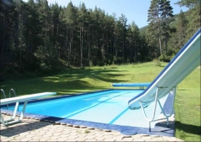  Large terrace with tables to enjoy 