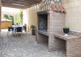  Living room with fireplace 