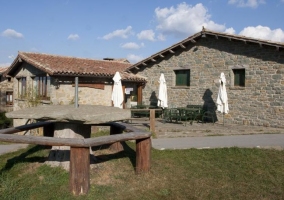  Access to the house with stone walls 